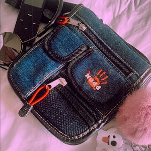 🎉Host Pick🎉 Vintage Y2K Mudd Crossbody Mini Bag
